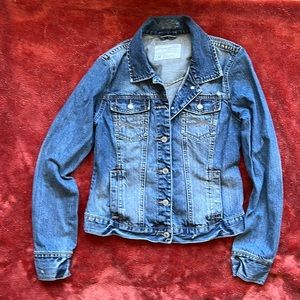 Aeropostale denim jean jacket. Medium